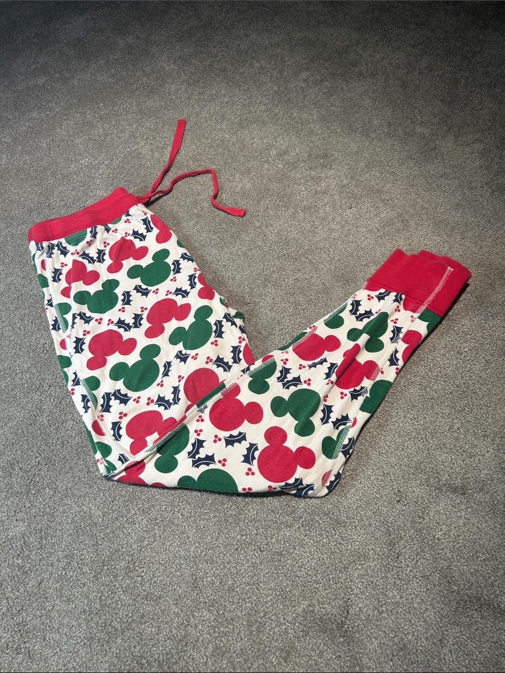 Hanna Andersson Red & Green Holiday Mickey Print Pajama Pants